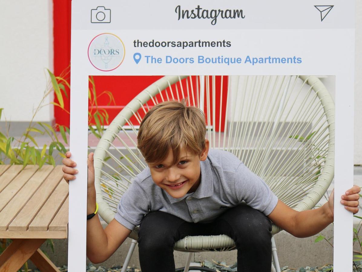 The Doors Luxury Apartment Mosonmagyaróvár Eksteriør bilde