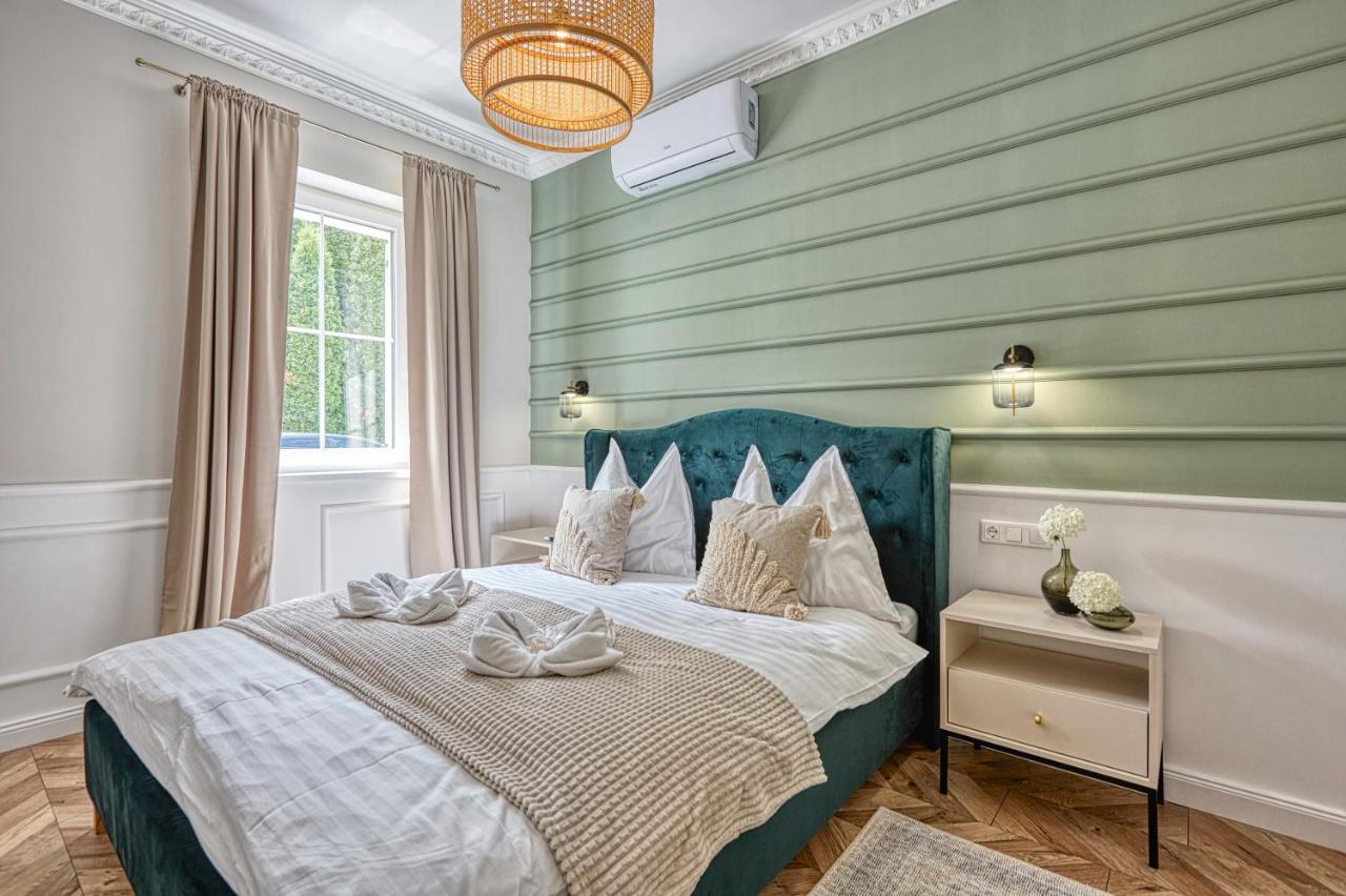 The Doors Luxury Apartment Mosonmagyaróvár Eksteriør bilde