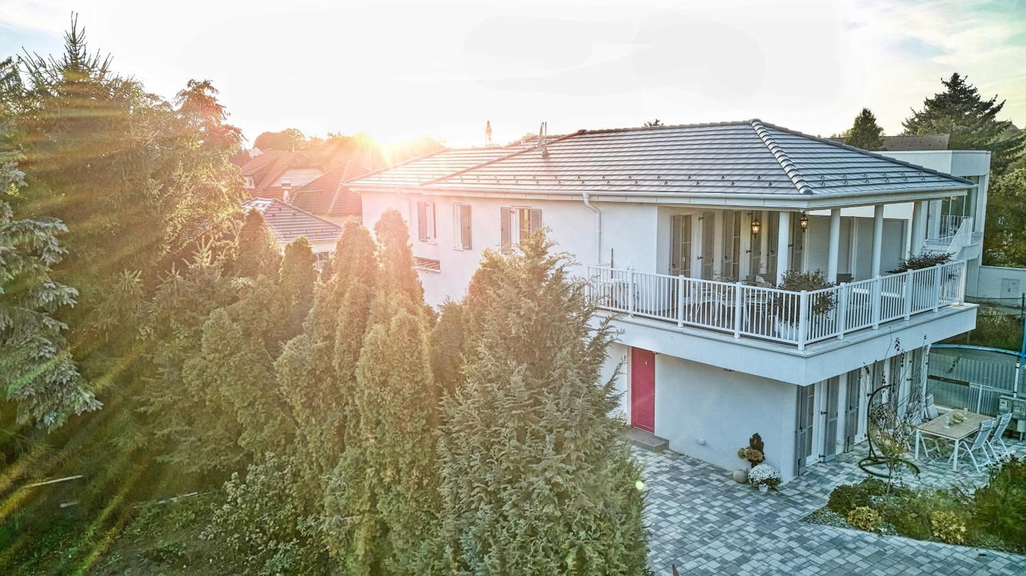 The Doors Luxury Apartment Mosonmagyaróvár Eksteriør bilde