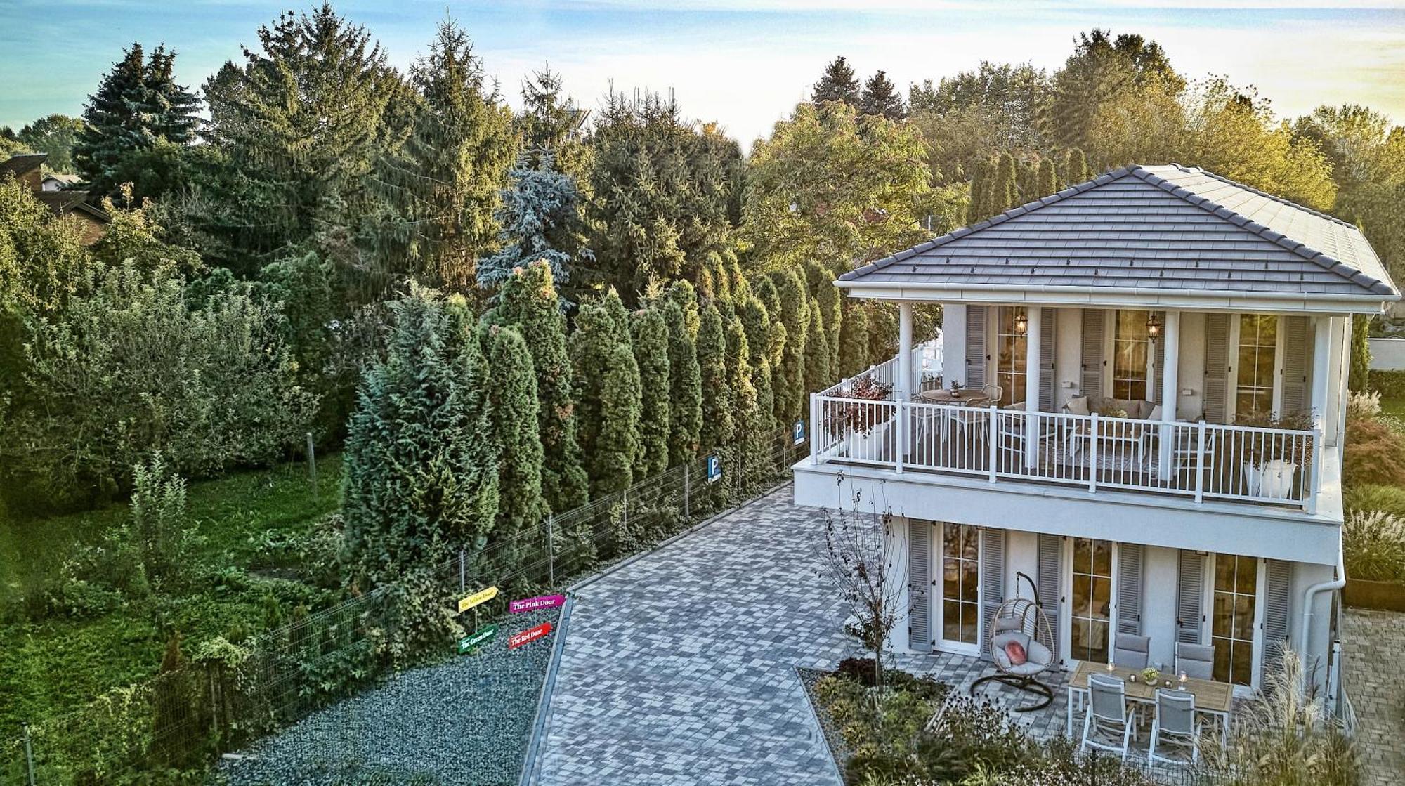 The Doors Luxury Apartment Mosonmagyaróvár Eksteriør bilde